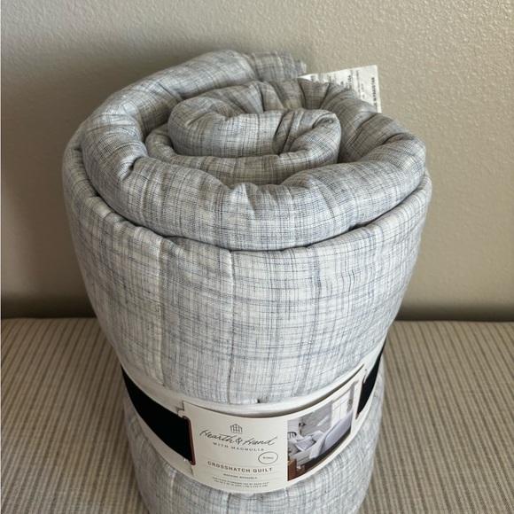 NWT King Channel Stitch Heathered Quilt Faded Blue - Hearth & Hand - Picture 2 of 6